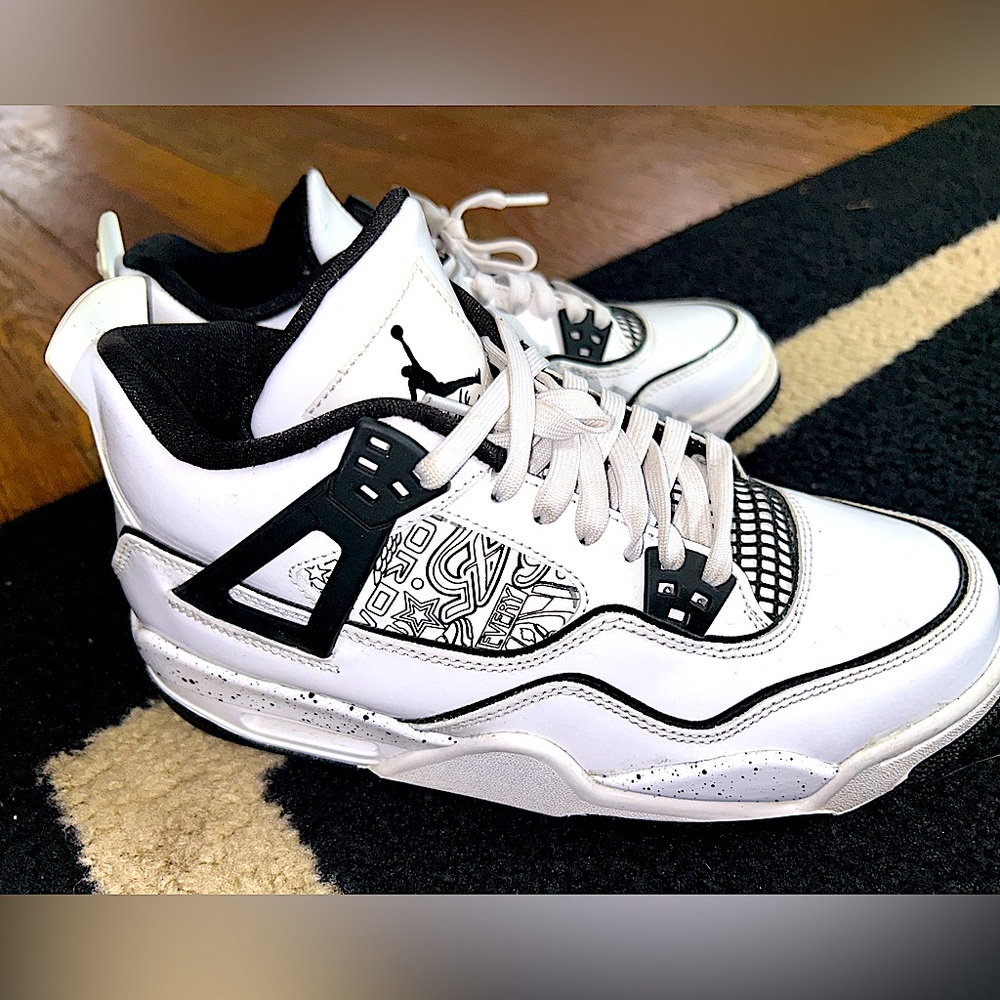 Jordan 4 retros